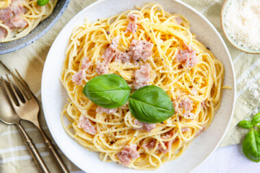 Spaghetti in Schinken-Sahne-Soße