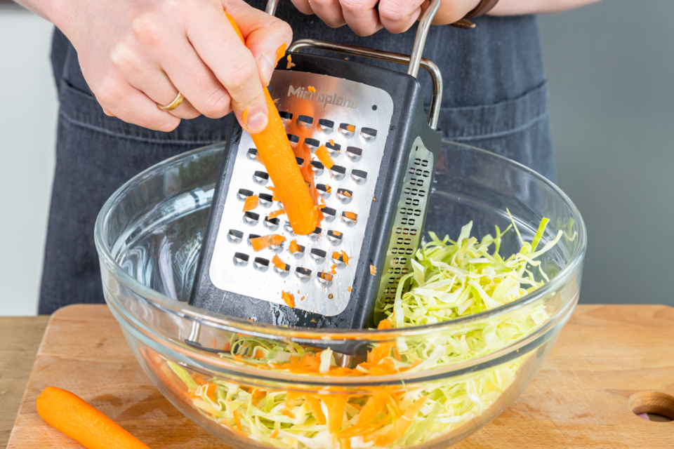 Spitzkohlsalat mit Möhren