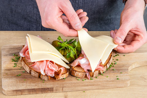 Strammer Max mit Gouda belegen