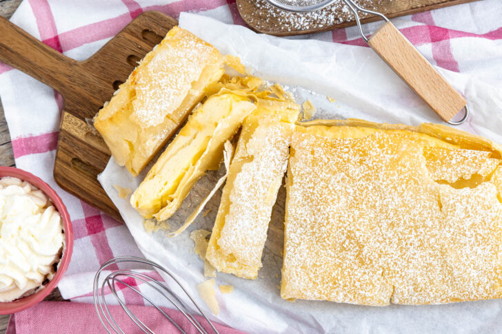Topfenstrudel mit fertigem Strudelteig