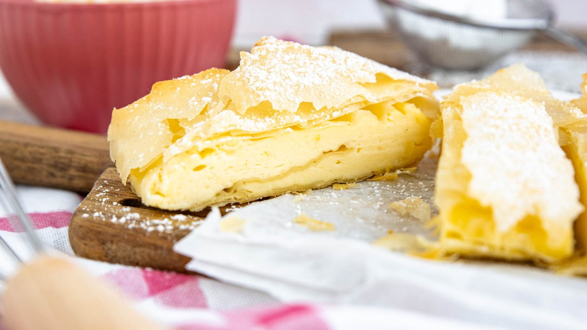 Topfenstrudel mit fertigem Strudelteig | Rezept - eat.de