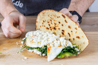 Feta-Ei-Taco zuklappen