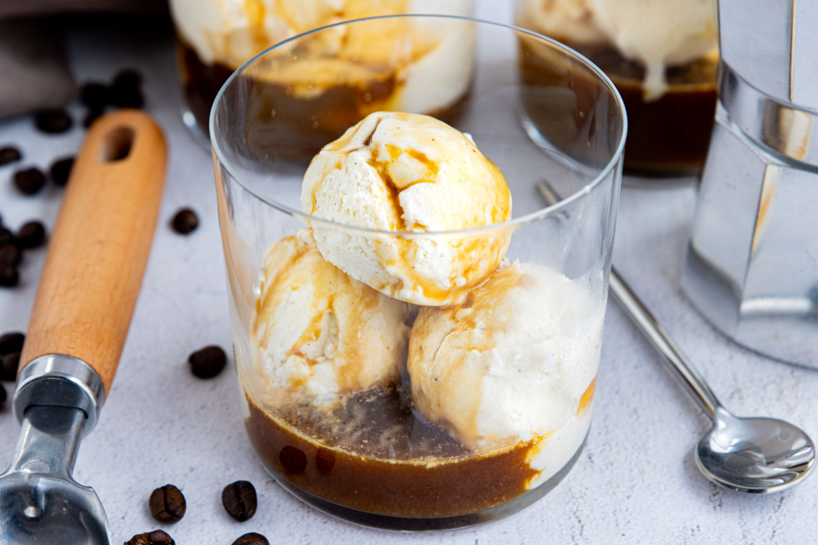 Affogato: Espresso mit Vanilleeis | Rezept