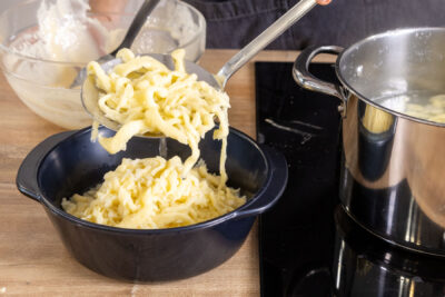 Spätzle abschöpfen