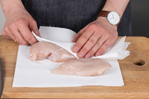 Hähnchen trocken tupfen