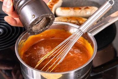 Currysauce mit Cola würzen