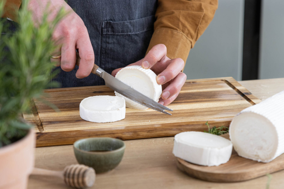 En papillote mit Gemüse und Ziegenkäse aus Frankreich | Rezept- eat.de