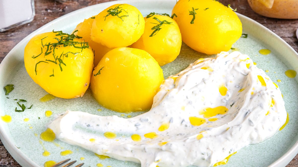 Kartoffeln mit Quark | Rezept - eat.de