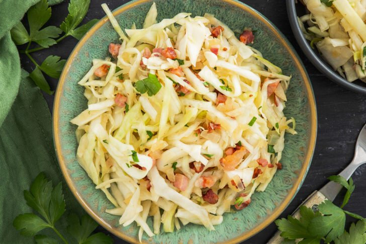 Kohlsalat mit Speck