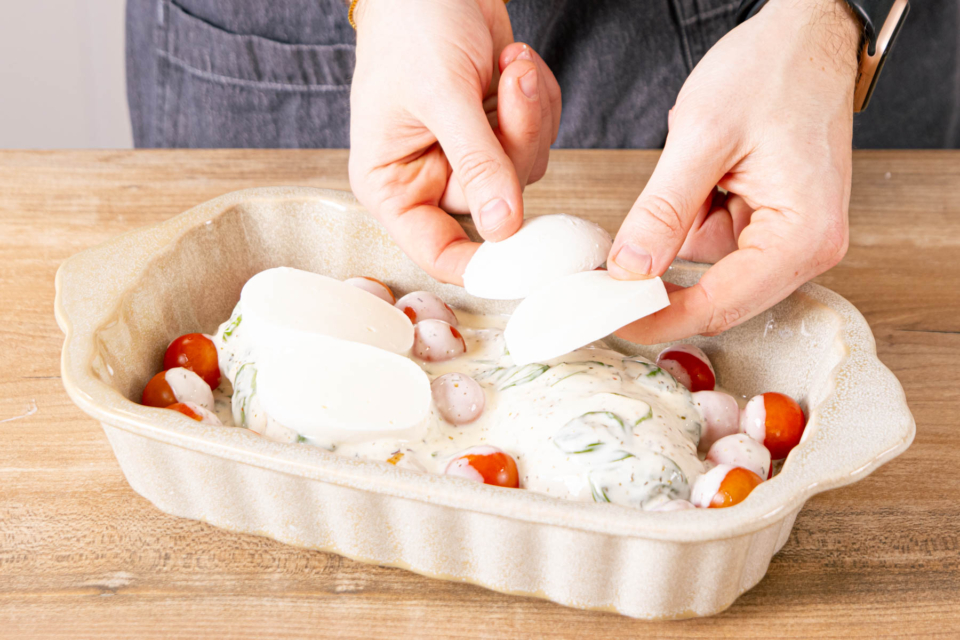 Mozzarella-Hähnchen in Basilikum-Sahnesoße | Rezept