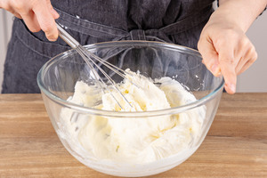 Frischkäse & Quark vermengen