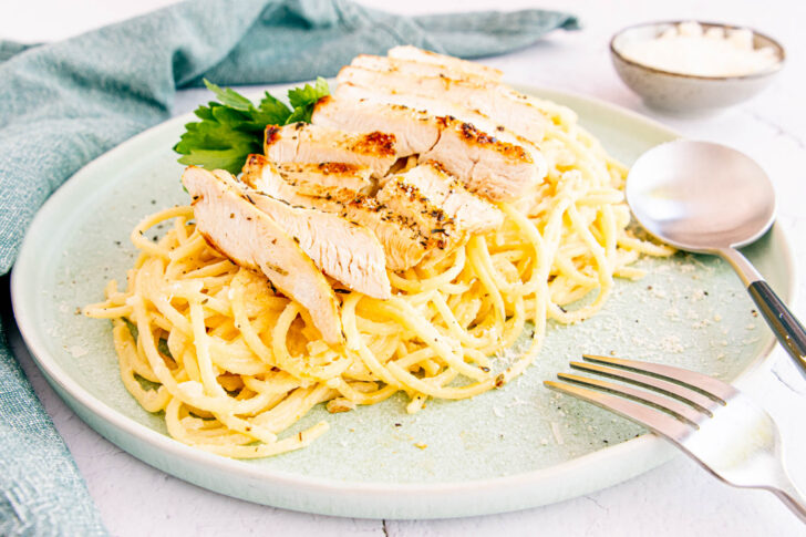 Pasta Chicken Alfredo