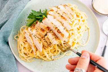 Pasta Chicken Alfredo