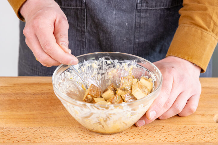 Räuchertofu marinieren