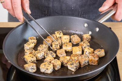 Räuchertofu anbraten
