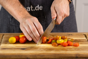 Tomaten halbieren