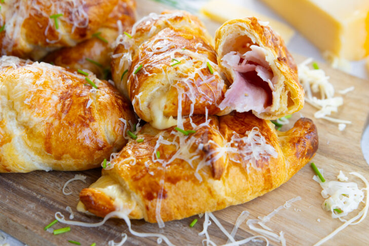 Schnelle Schinken-Käse-Croissants