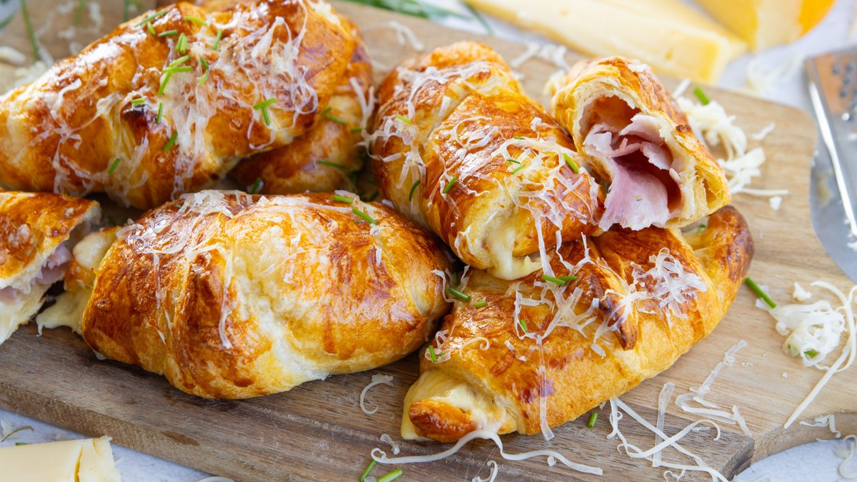 Schnelle Schinken-Käse-Croissants | Rezept