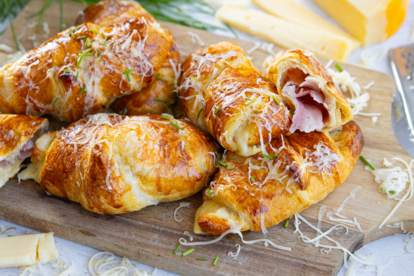 Schnelle Schinken-Käse-Croissants