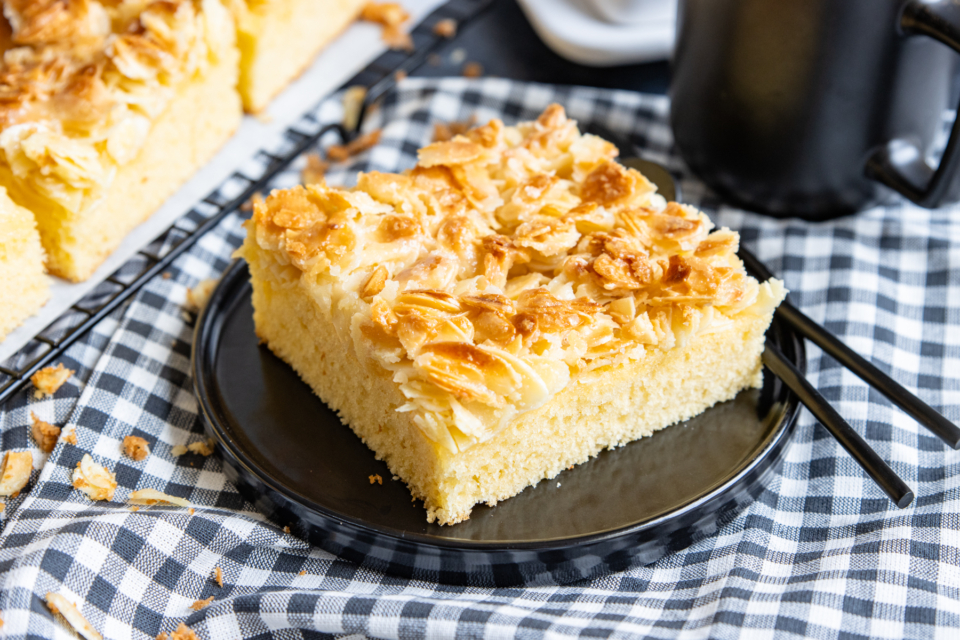 Schneller Butterkuchen ohne Hefe | Rezept - eat.de