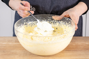 Quark zur Creme geben