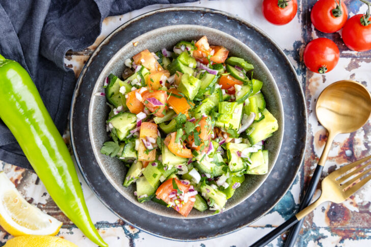 Türkischer Coban-Salat