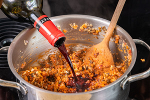 mit Rotwein ablöschen