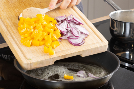 Vegetarischer Gemüsestrudel mit Blätterteig | Rezept