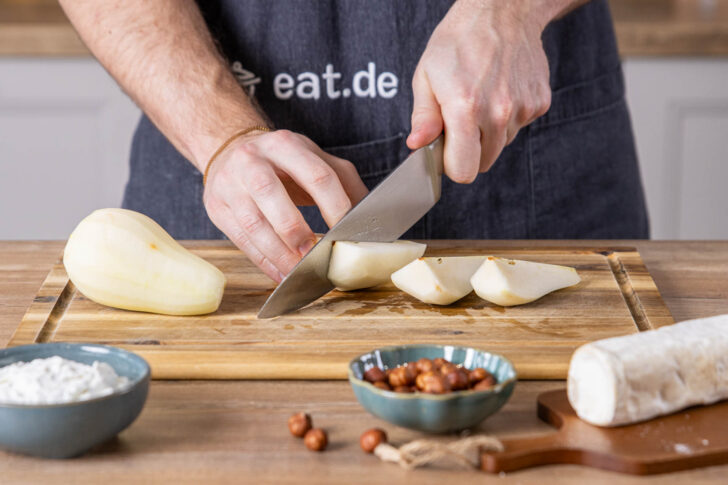 Birnen in Spalten schneiden