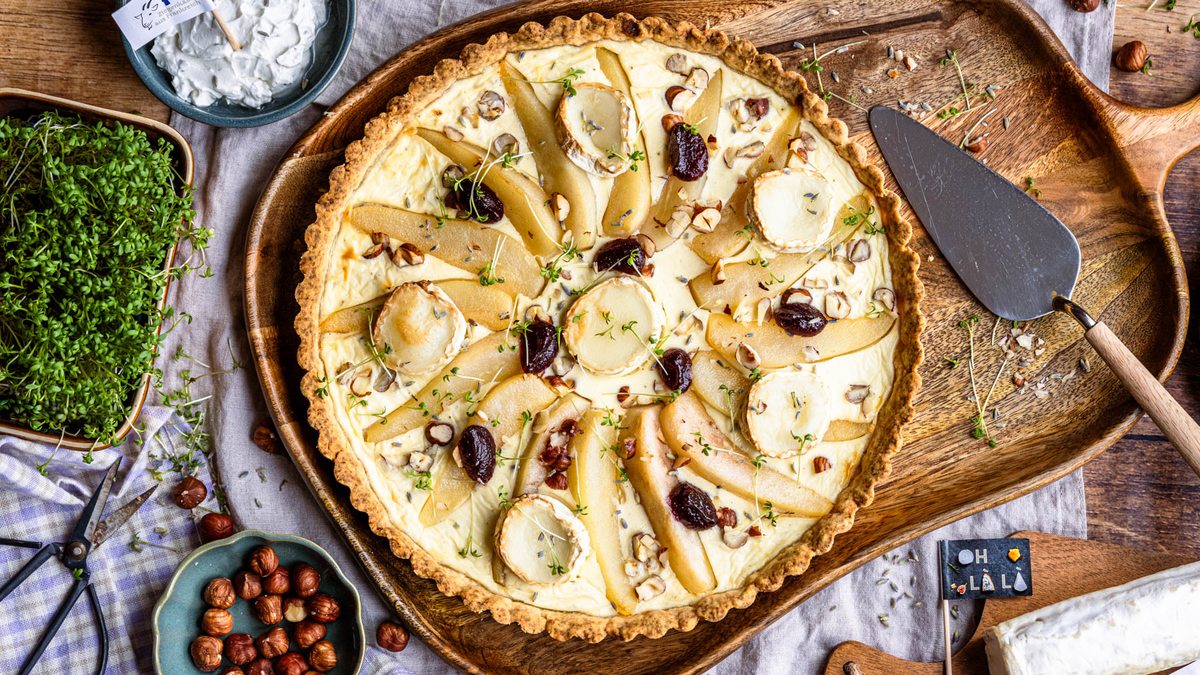 Französische Ziegenkäse-Birnen-Tarte mit Feigensenf