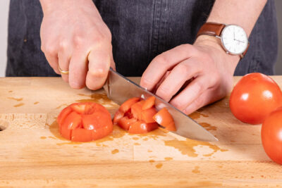 Tomaten schneiden