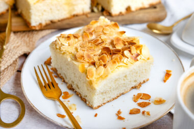 Saftiger Butterkuchen nach Omas Rezept