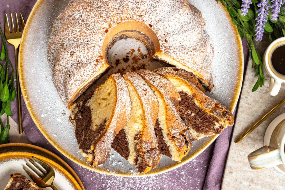 Joghurt-Marmorkuchen: saftig &amp; leicht | Rezept