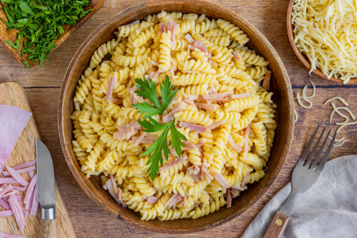 Klassische Schinkennudeln nach Omas Rezept