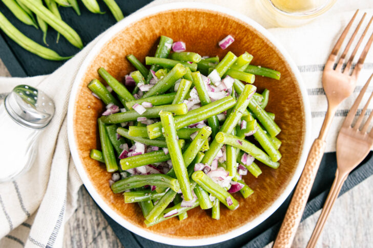 Klassischer grüner Bohnensalat