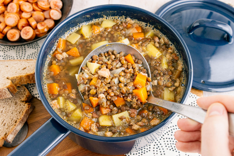 Klassischer Linseneintopf | Rezept - eat.de