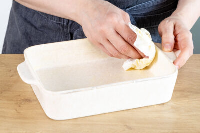 Form mit Butter einfetten