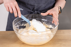 Eischnee unterheben