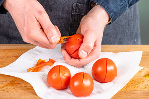 Tomaten schälen