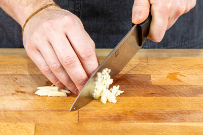 Knoblauch schneiden