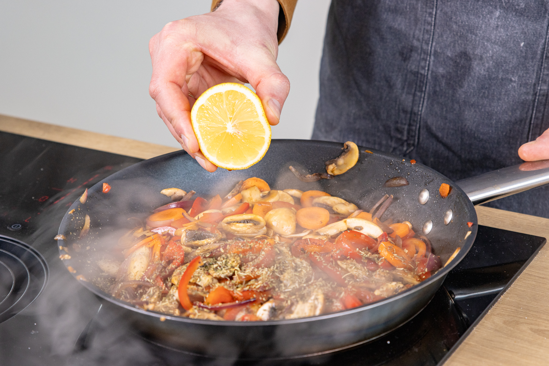 Schnelle Reispfanne mit Gemüse | Rezept