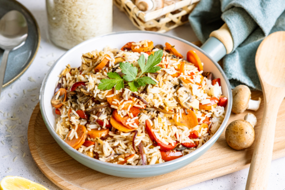 Schnelle Reispfanne mit Gemüse | Rezept - eat.de