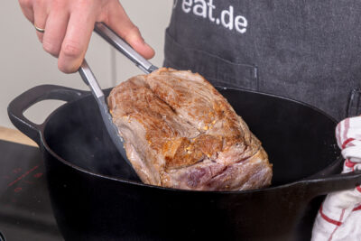 Schweinefleisch anbraten