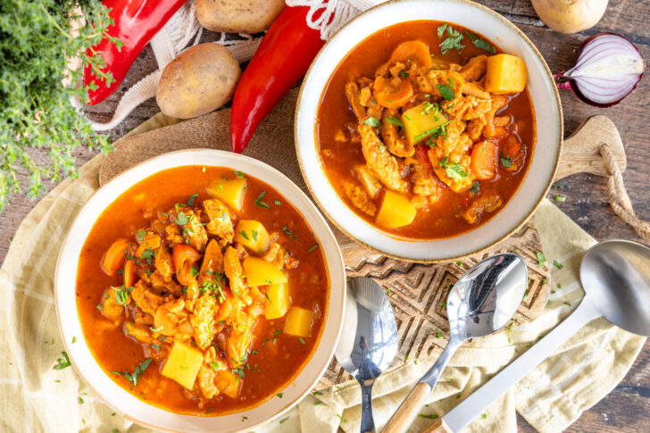 Vegetarische Gulaschsuppe
