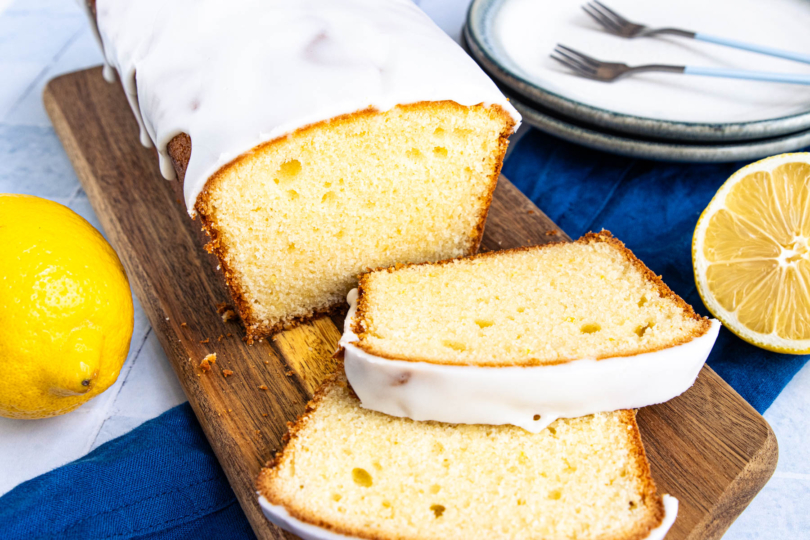 Zitronenkuchen mit Lemon Curd | Rezept