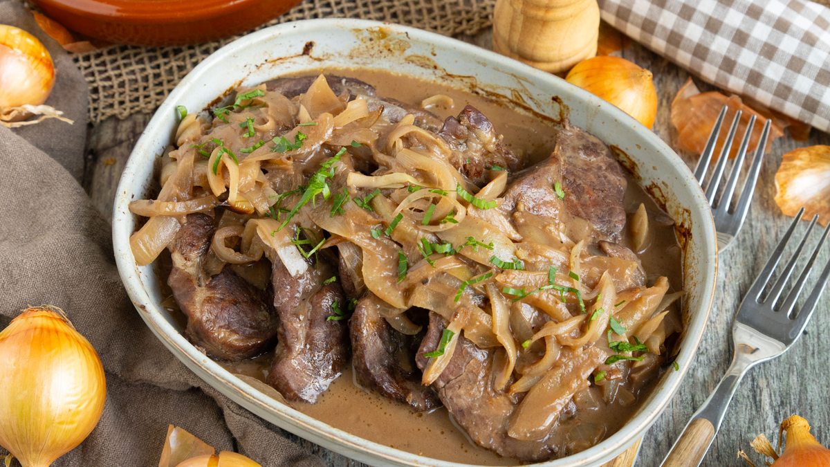 Zwiebelfleisch aus dem Backofen