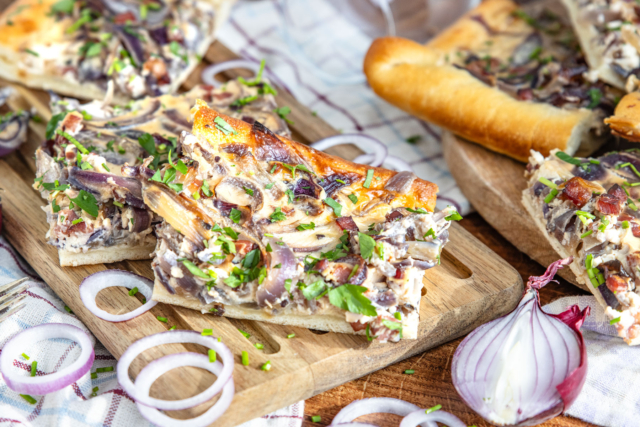 Zwiebelkuchen mit Fertigteig