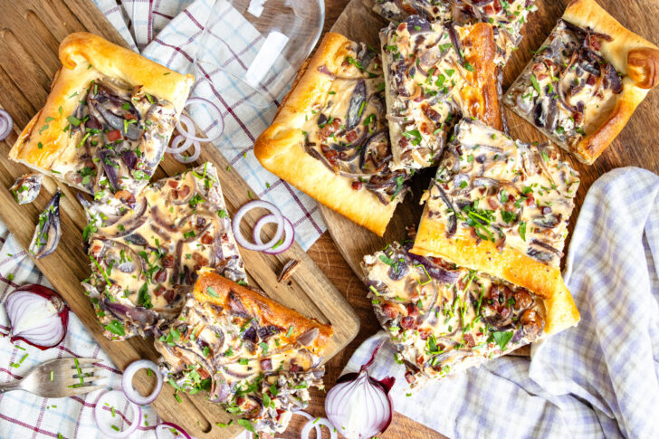 Zwiebelkuchen mit Fertigteig