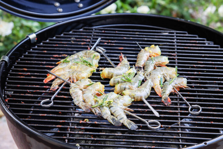 Marinierte Garnelen mit Schale grillen