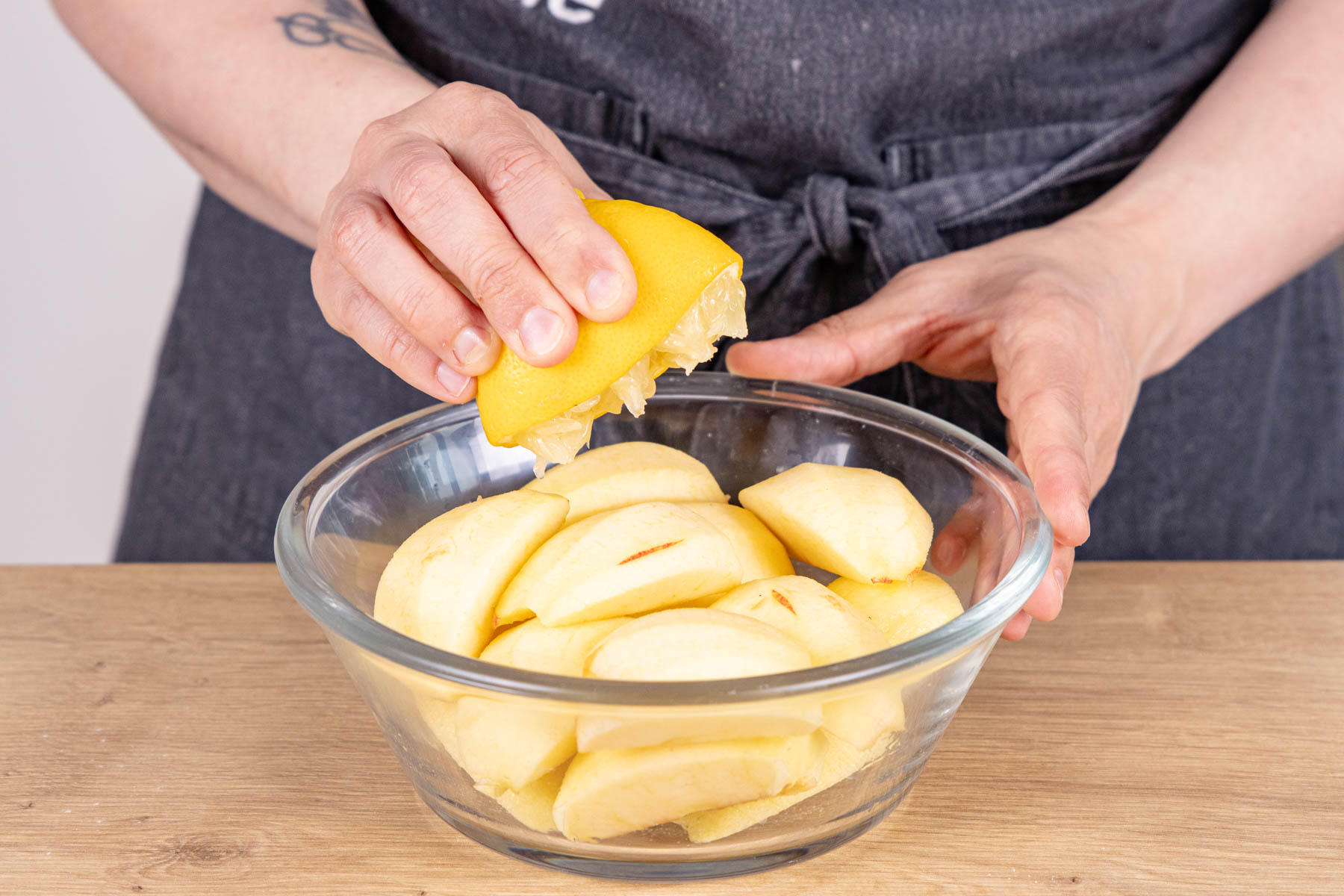 Apfelkuchen mit Walnuss | Rezept